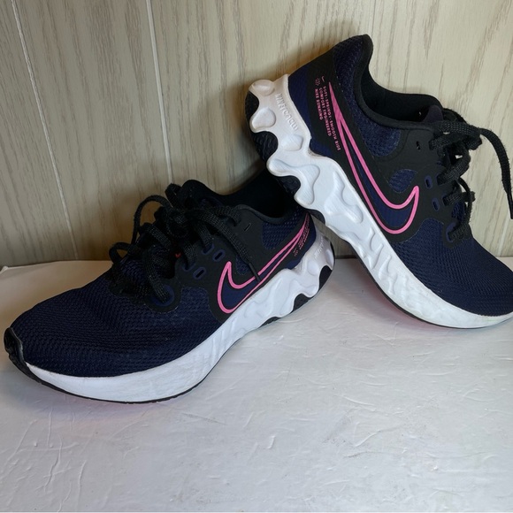 Nike Womens Renew Ride 2 CU3508-401 Navy Running Shoes Sneakers Size 7.5 - Picture 2 of 16